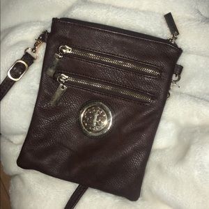 BROWN LEATHER CROSSBODY BAG